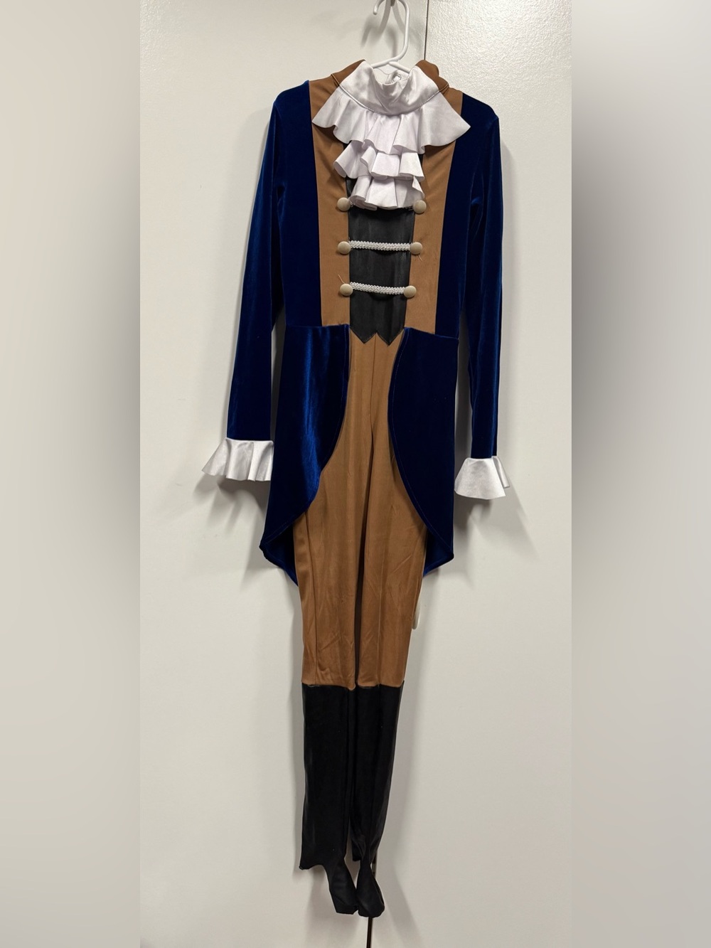New revolution Renaissance colonial dance Halloween  Costume- gorgeous